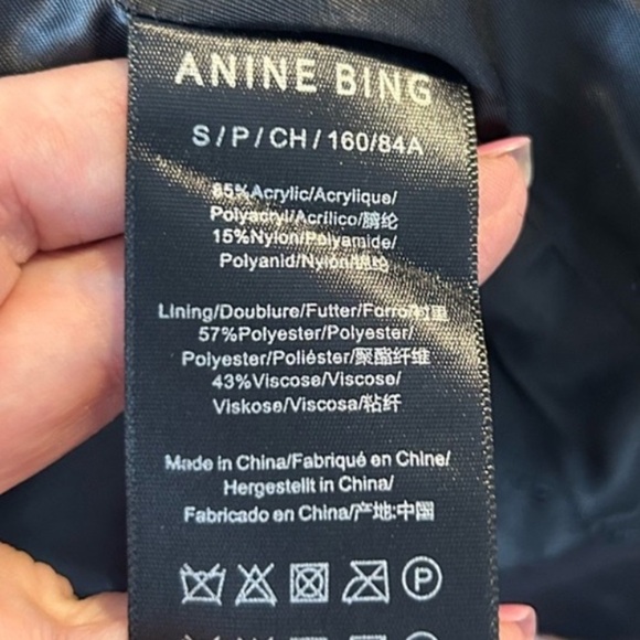 ANINE BING Anitta Black Boucle Tweed Jacket with Gold Buttons - Picture 4 of 7